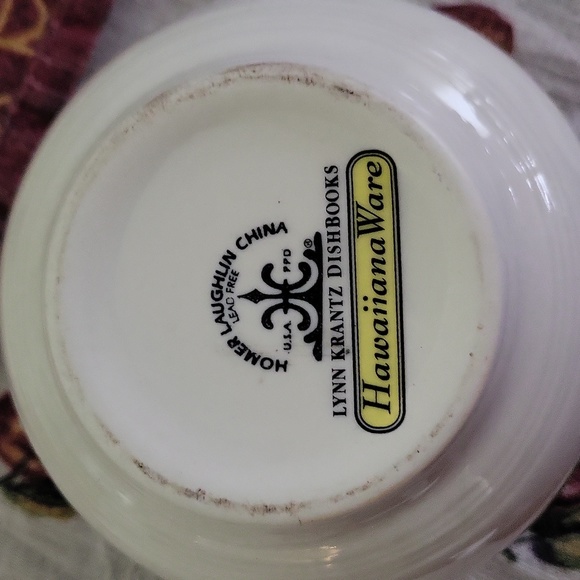 Lynn Krantz Hawaiian Coffee Mug - Picture 4 of 4